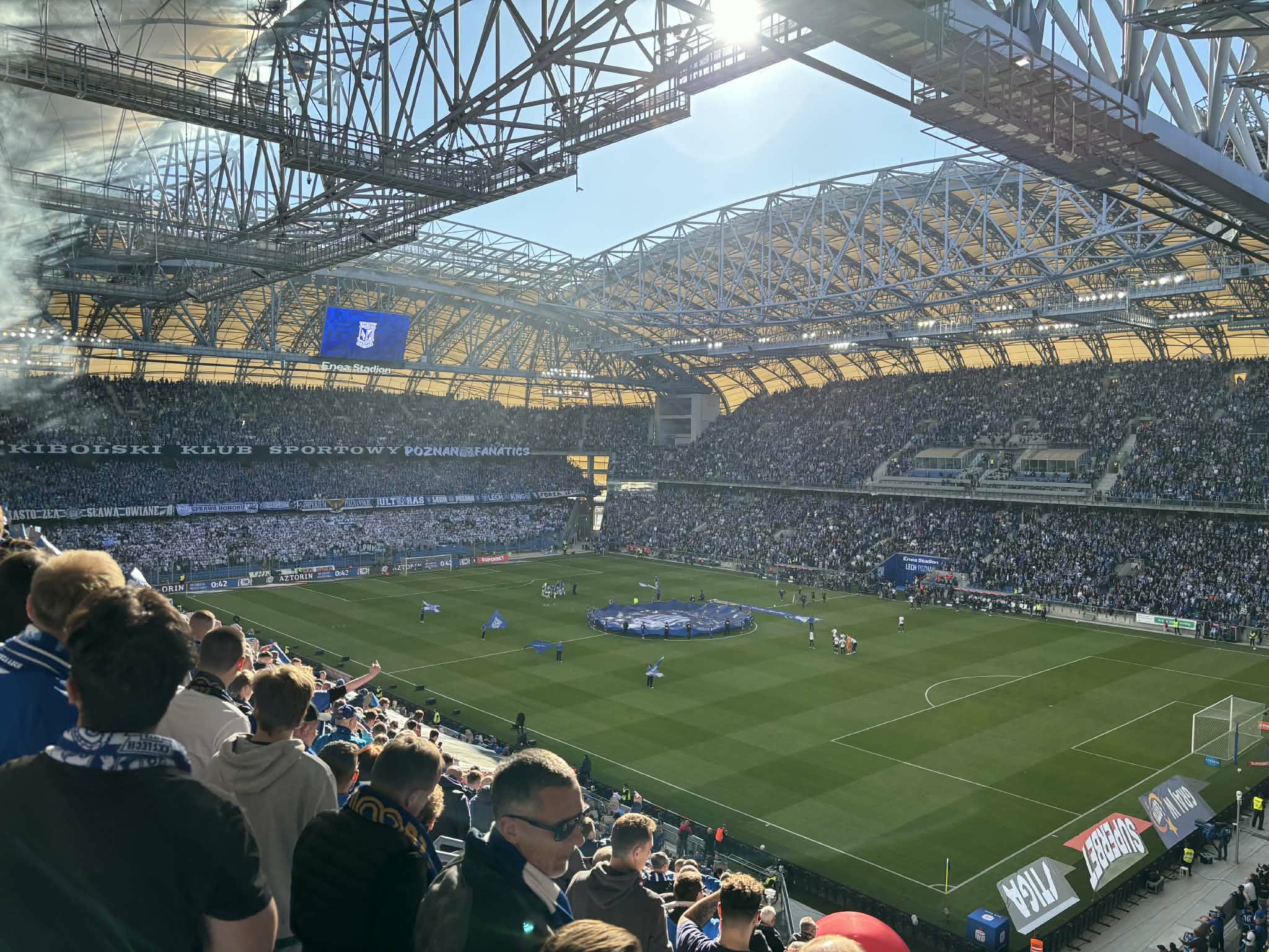 Co cesarskie cesarzowi, a co mistrzowskie Lechowi!